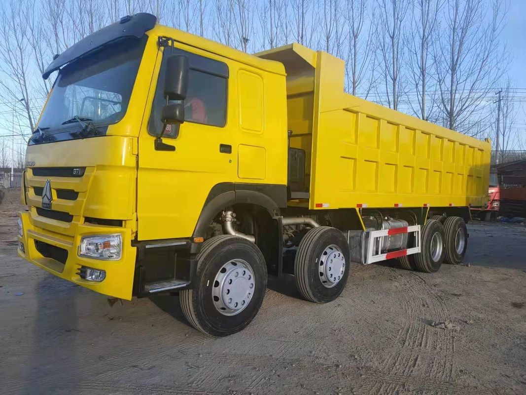 Used HOWO 8*4 Heavy-duty Dump Truck Tipper Truck Dumper 12.00R20 18PR in LHD SINO