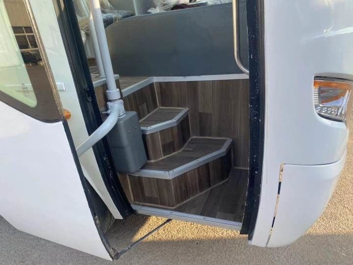 Used Higer Luxury Coach Bus 30 Seater Diesel Engine City Bus in Excellent Condition