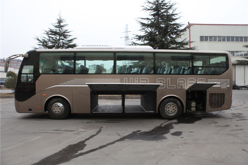 10490mm Length Dongfeng Chaolong Lhd 45 Seats Luxury Coach Bus with Good and Diesel Engine