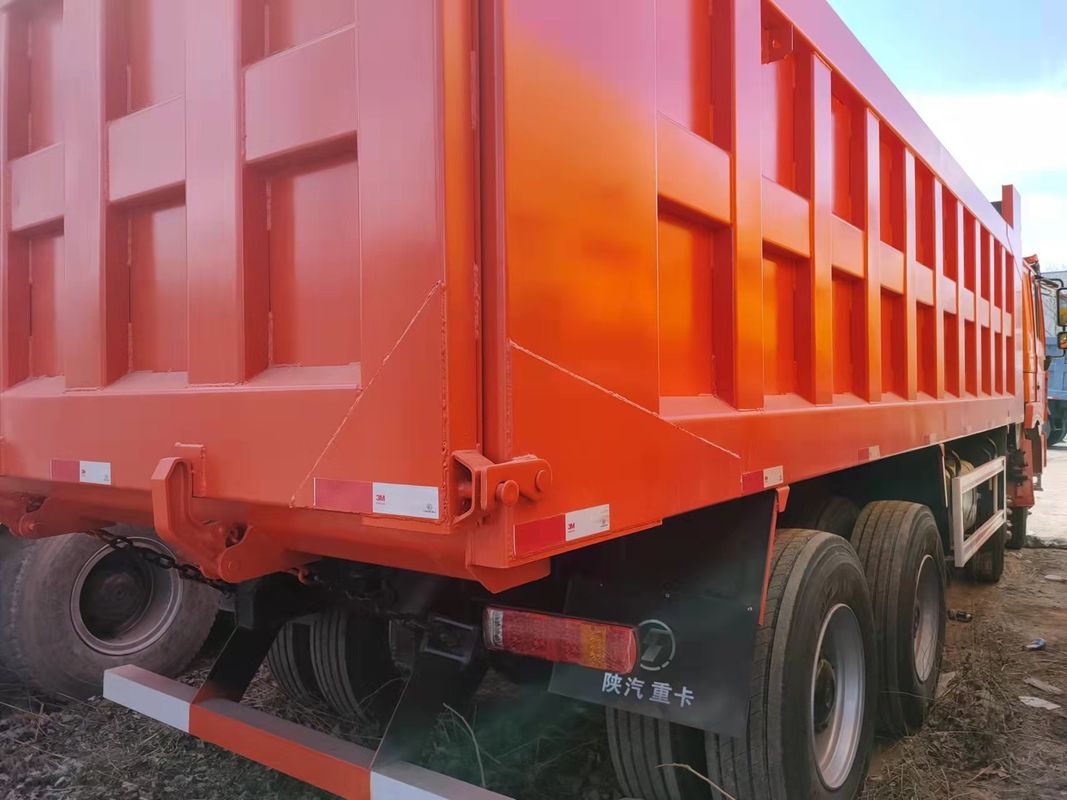 10 Forward Shift Used Shacman Howo 8*4 RHD Heavy-duty Dump Truck Tipper Truck Dumper