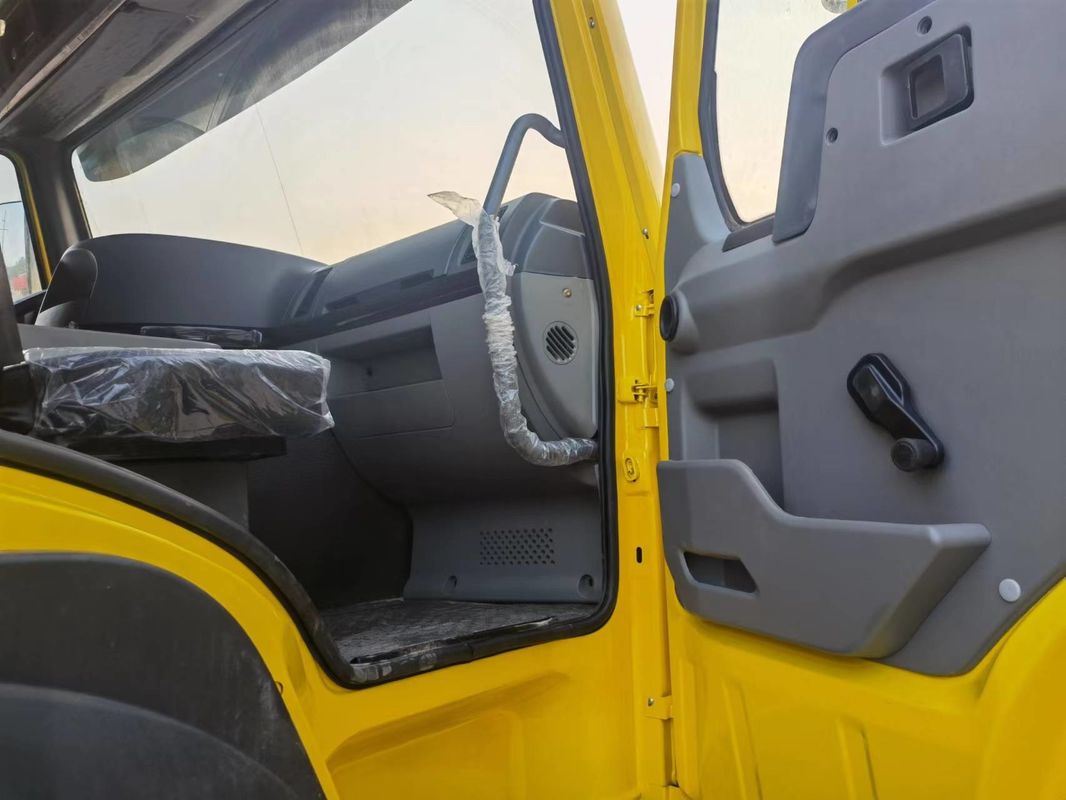 SINO TRUCK HOWO LHD 6x4 380HP Heavy-duty Dump Truck Tipper Truck with 21-30T Capacity