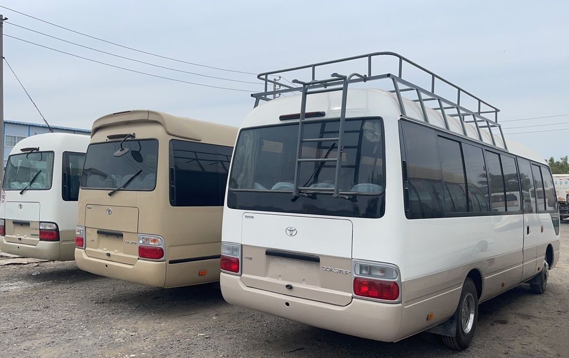 Luxury Used Toyota Coaster 30 Seater Diesel Bus for Euro 3 Emission Standard