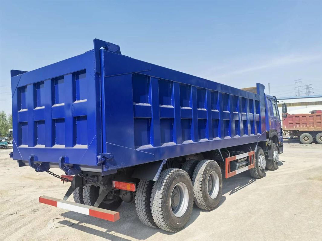 16 Wheeler HOWO 8X4 Heavy-duty Used Tipper Dump Truck with 300-400L Fuel Tank Capacity