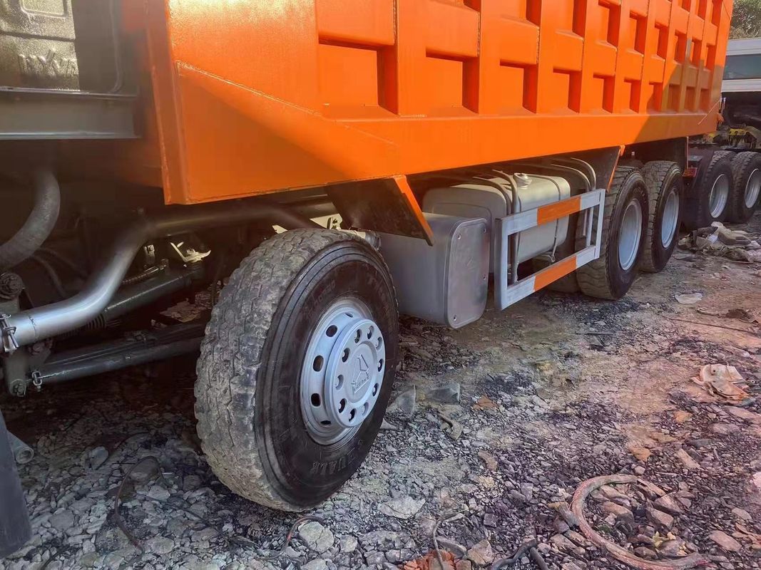 16 Tire Number LHD SINO Used Dump Truck HOWO 8X4 Heavy-duty Tipper Truck with HW Gear Box