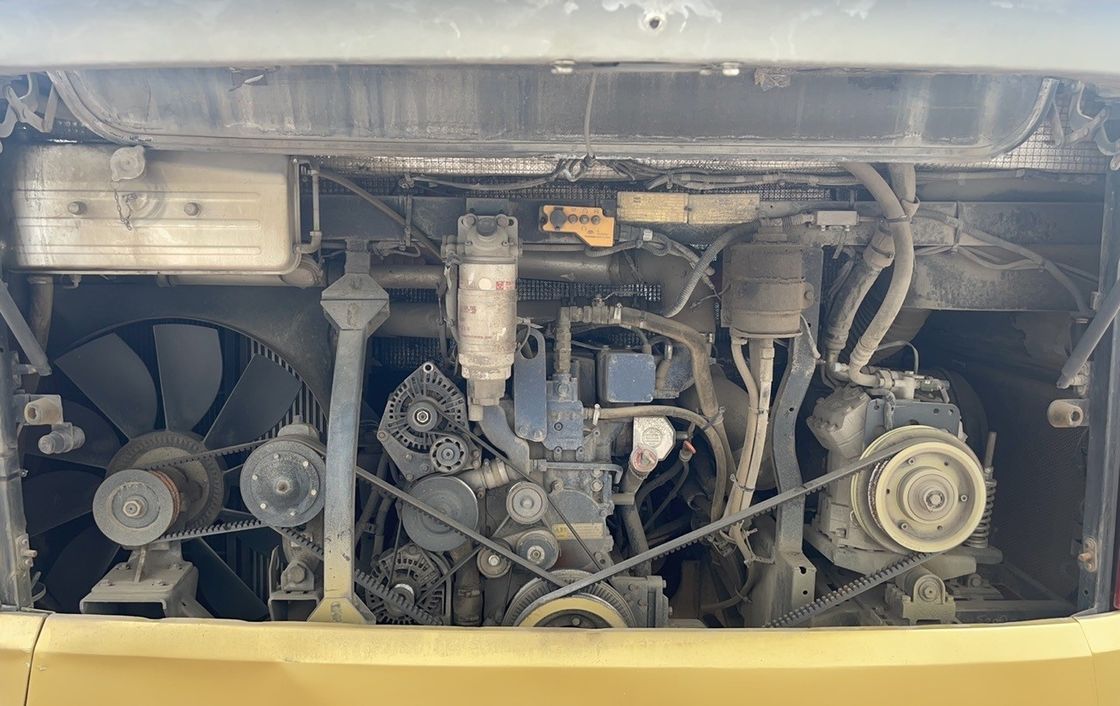 Euro 3 Emission Standard 65 Seats Coach Bus with Refurbishment and 8L Engine Capacity
