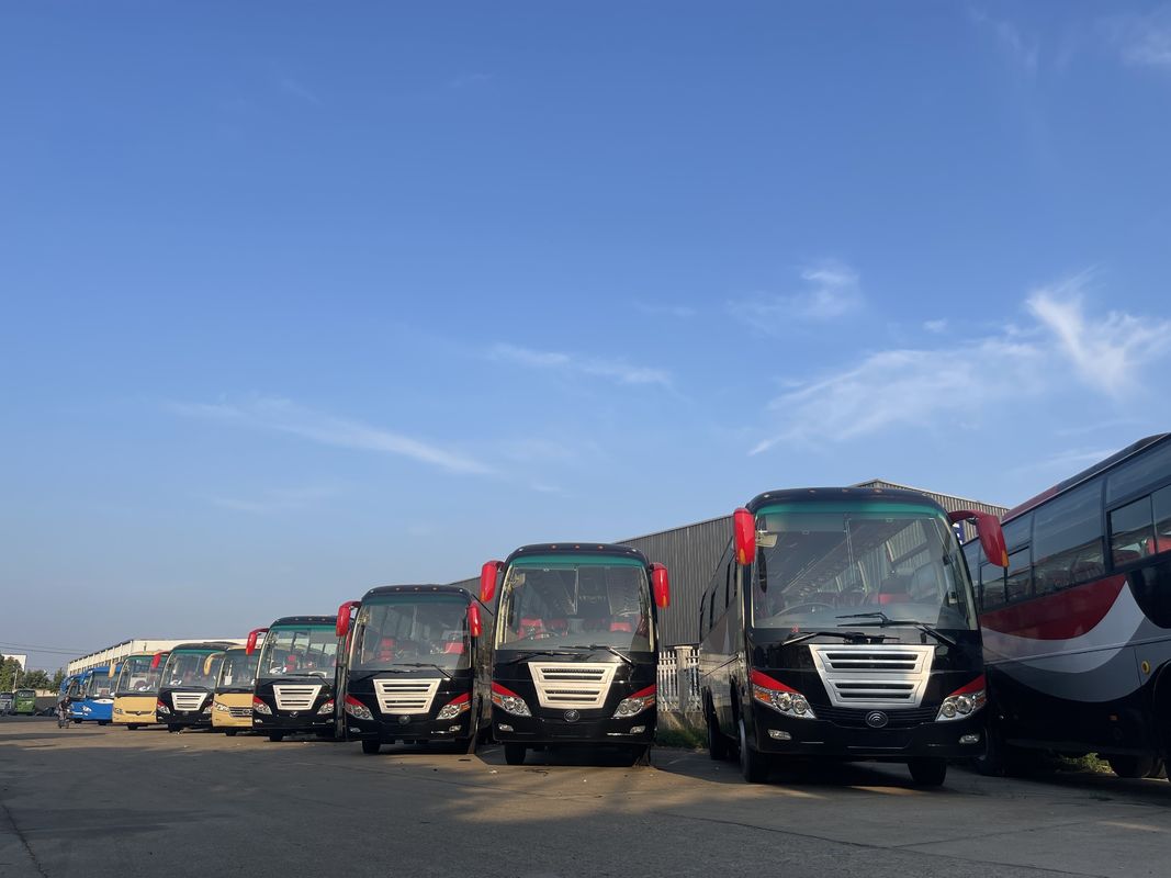 Used Yutong Bus 2024 Model with 2 2 Layout and 54 Seats in Euro 3 Emission Standard