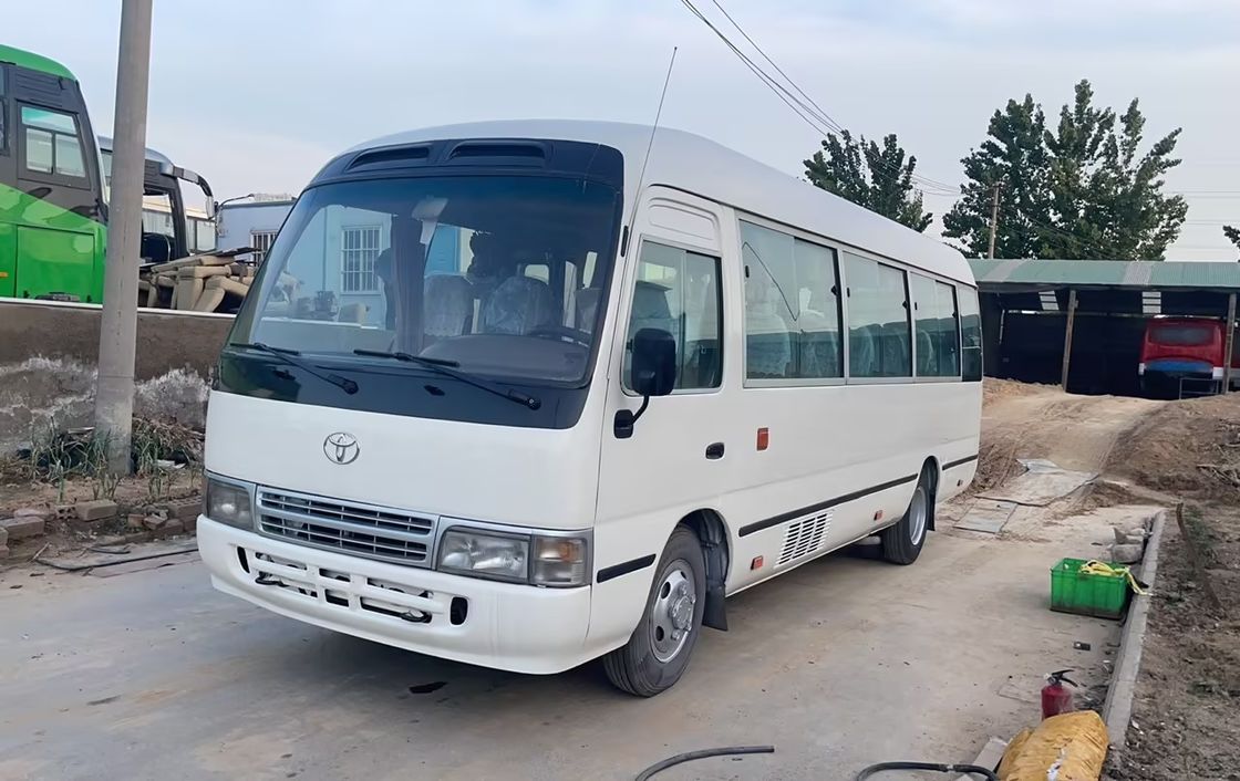 Toyo Ta Coaster Buses with Left Drive and Turbo Charger Engine in Good Condition
