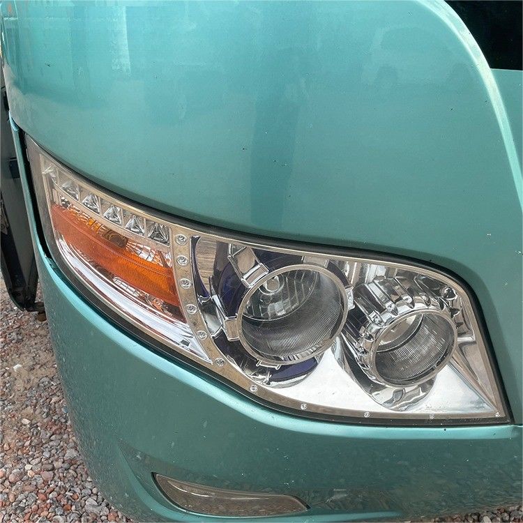 Front Disc Rear Drum Brake System 50-60 Seats Yutong Bus for Traveling in Ghana's Market
