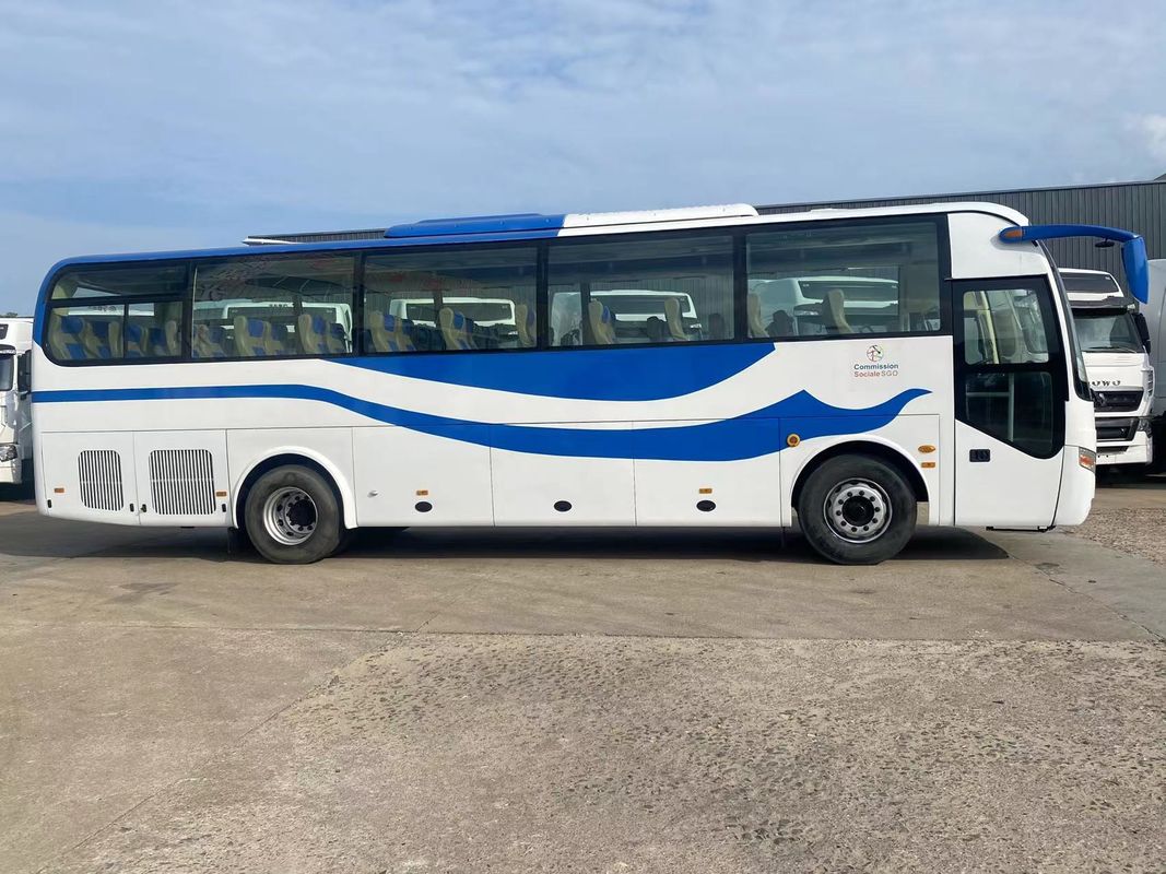 Africa Country Front Engine Yutong 30-35 Seats Used Bus with Car Entertainment System