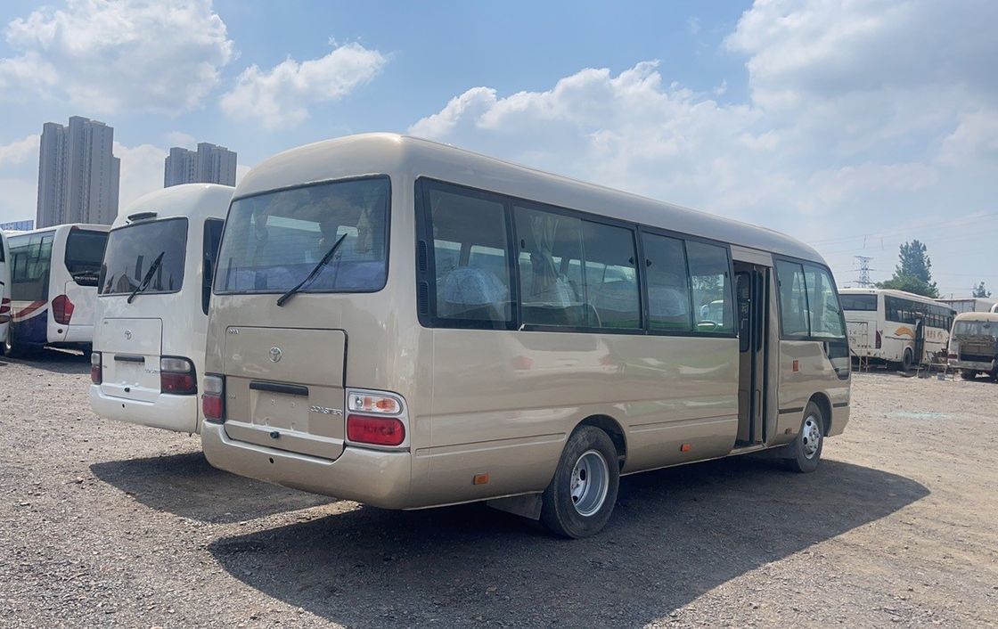 18 Seats Diesel Engine Mini Bus with Manual Front Window and No Sunroof from FOTON