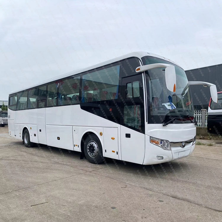 Good Condition 50 Seats Luxury LHD Used Coach Bus with 4L Engine Capacity and Seats