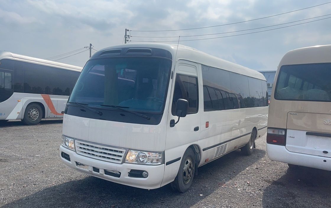 Good Condition 30 Seats Used Toyota Coaster Bus with G.V.W 5900kg and EURO 3 Emissio