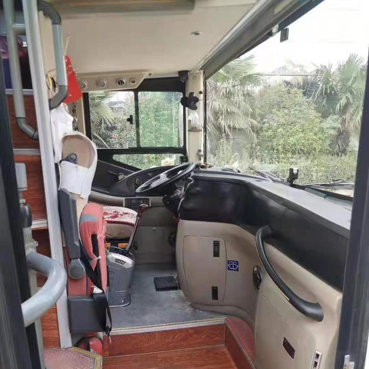 2015 Year 59 Seats Luxury Touring Bus with Engine Capacity 8L and Max. Horsepower hp 375