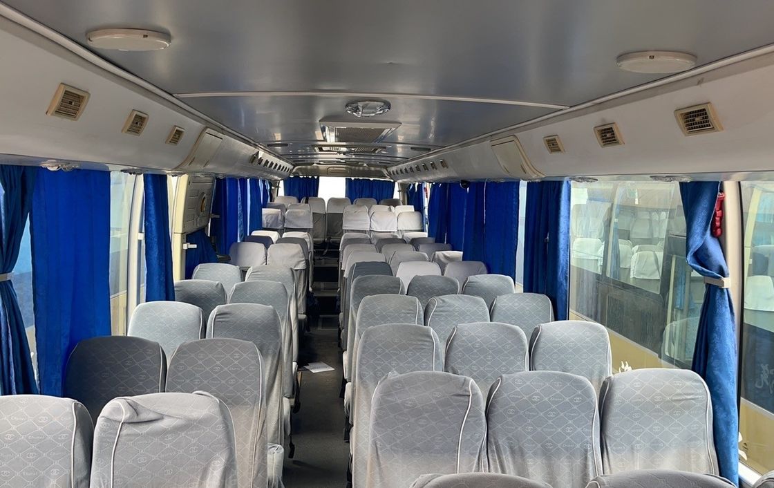 Refurbished 65-Seater Coach Bus with Euro 3 Emission Standard and 8.4L Displacement