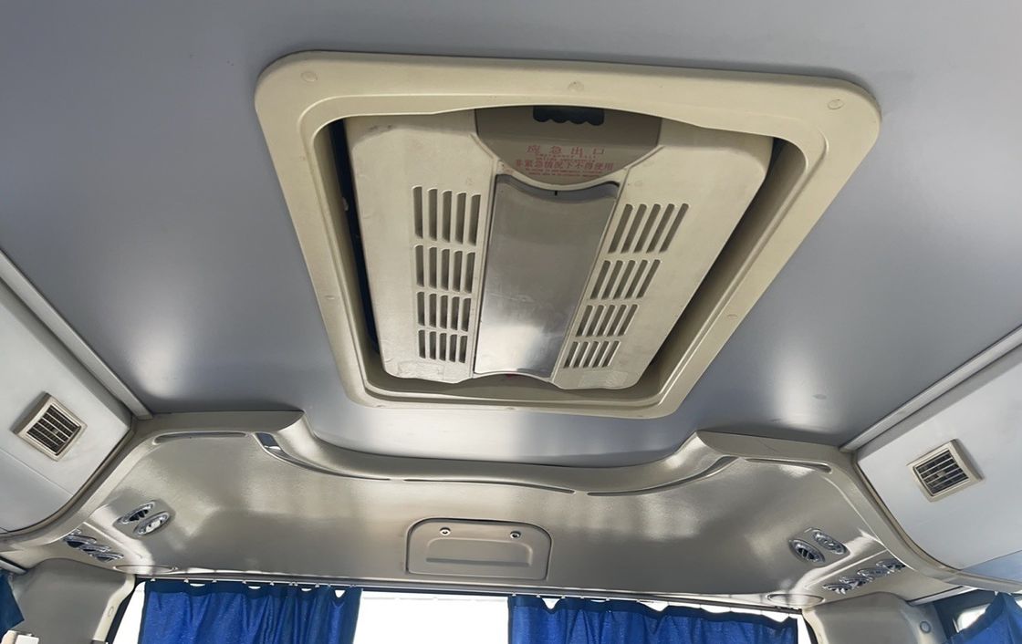 Refurbished 65-Seater Coach Bus with Euro 3 Emission Standard and 8.4L Displacement