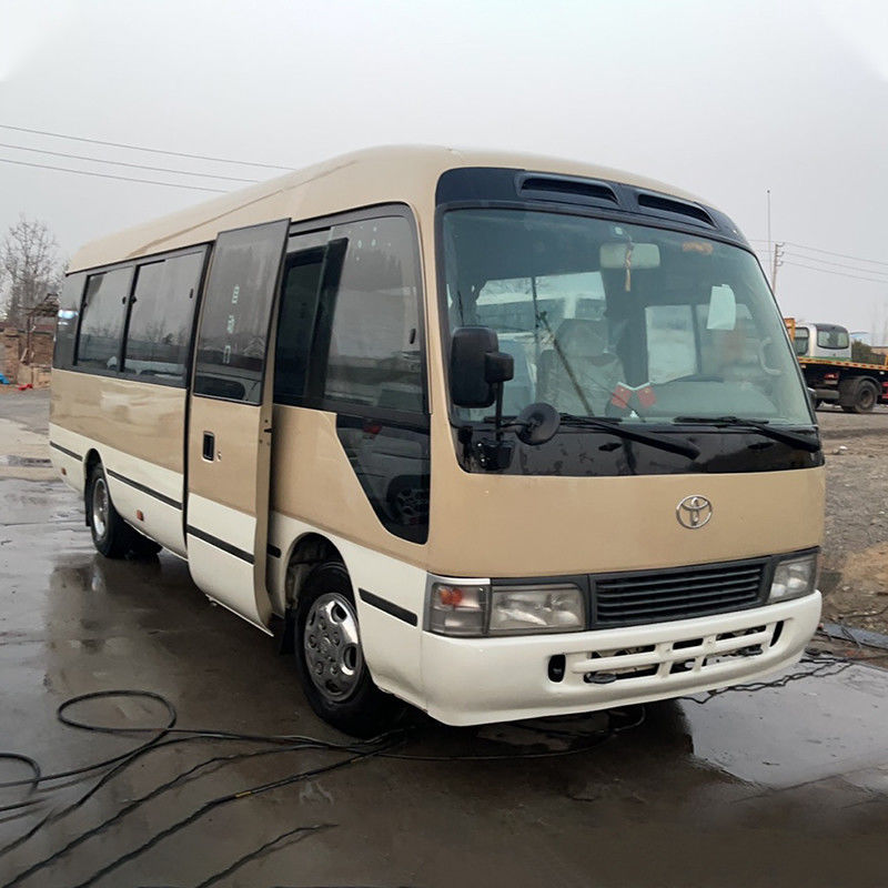 Used Toyo Ta Coaster Bus with 6-8L Engine Capacity and EURO 3 Emission in Good Condition