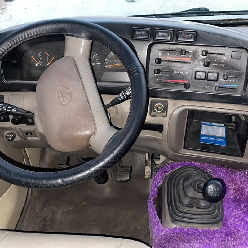 Used Toyo Ta Coaster Bus with 6-8L Engine Capacity and EURO 3 Emission in Good Condition