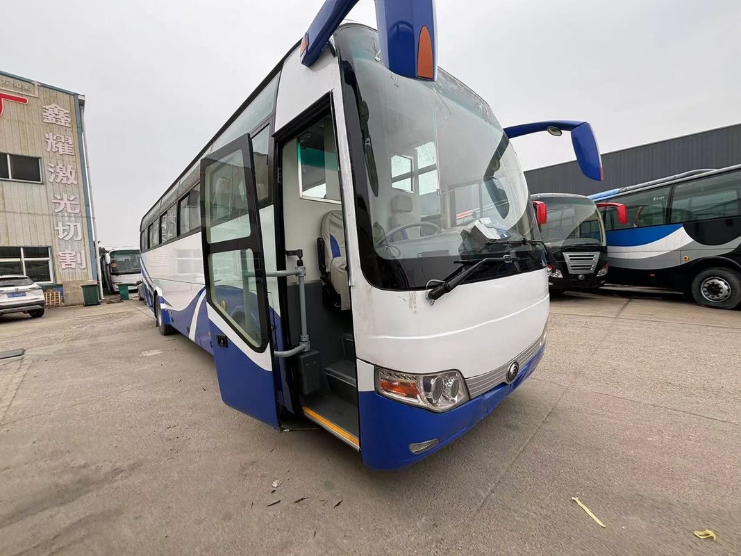 50 Seater Passenger Coach Bus with Customized Color Design and Euro 3 Emission Standard