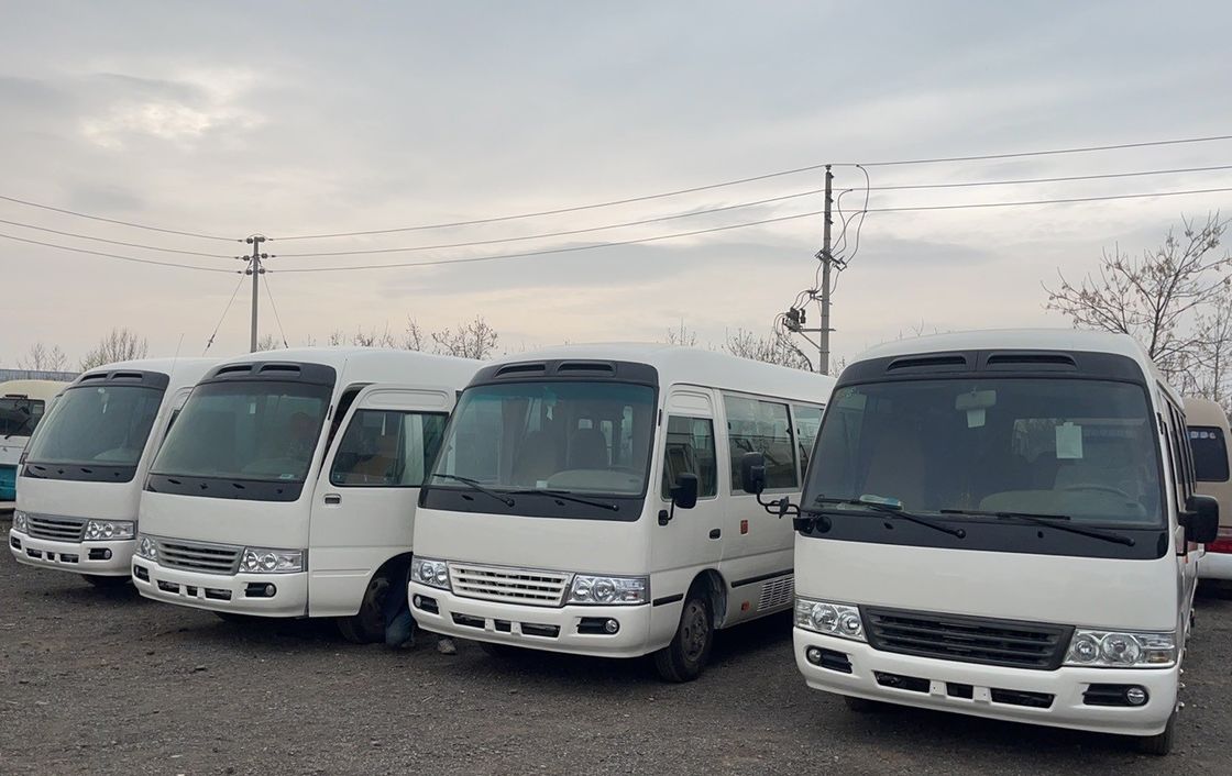 7.00R16 Tire Good Condition Diesel Used Toyo ta Coaster Bus Customer's Requirement