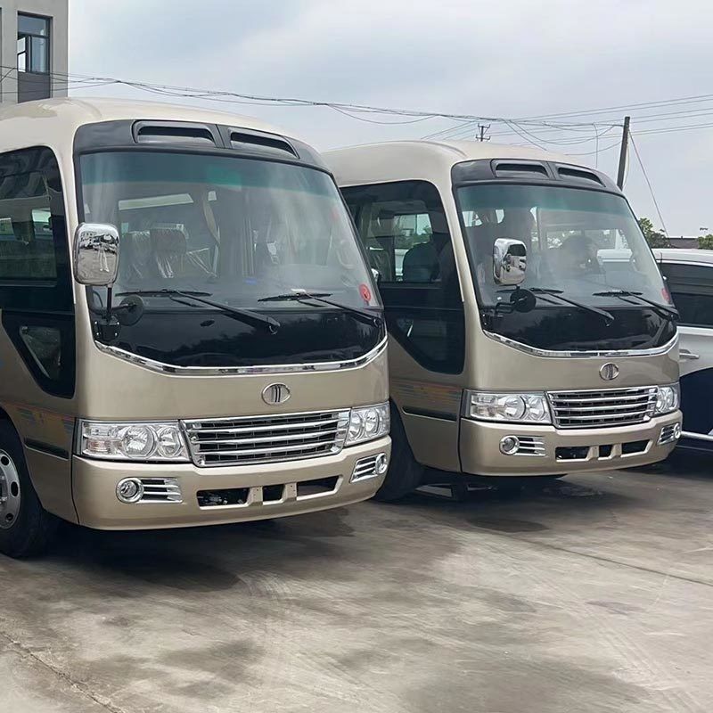 Electric Engine Capacity 4L Toyota Coaster Bus with 21 1 Seats and Right Hand Drive