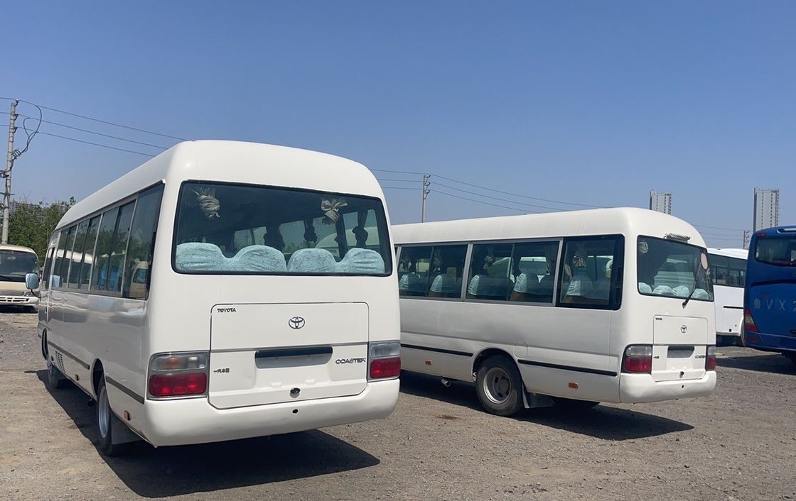 Used Toyota Coaster Bus with EURO 3 Emission and Manual Transmission in Good Condition