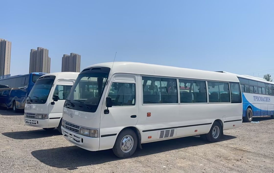 30 Seats Toyota Coaster Bus in Excellent Condition with 6-8L Diesel Engine Capacity