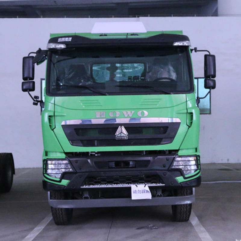 Howo 40 Ton Capacity Tipper Truck with Cargo Tank length ≥8m and WEICHAI Engine