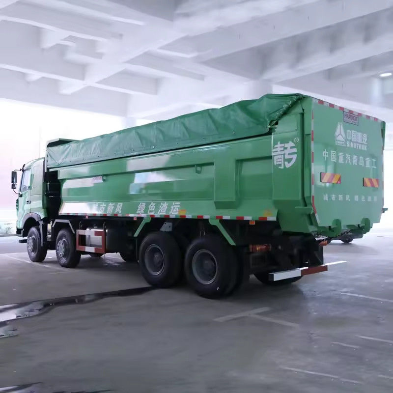 Howo 40 Ton Capacity Tipper Truck with Cargo Tank length ≥8m and WEICHAI Engine