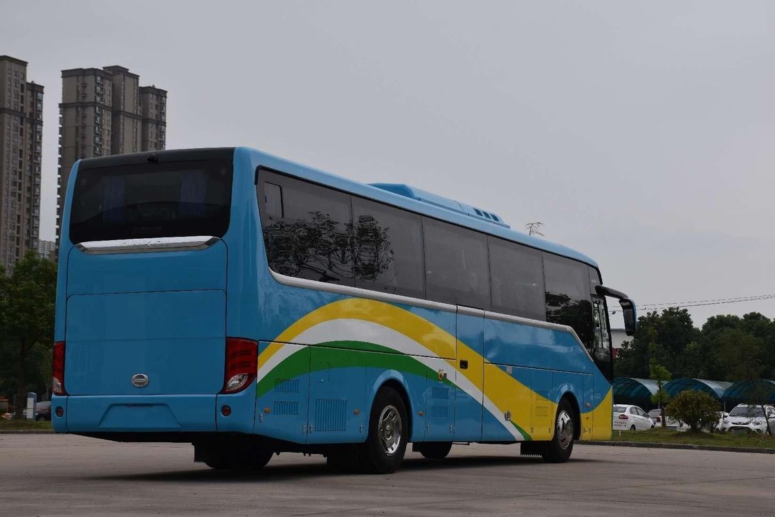Diesel 50 Seats RHD Bus Euro 4 Emission Standard 6 8L Engine Capacity for Your Benefit