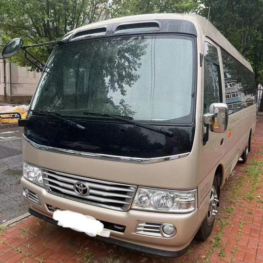 9.00R20 Tires Left Drive Toyo Ta Coaster Bus for Performance and Efficiency