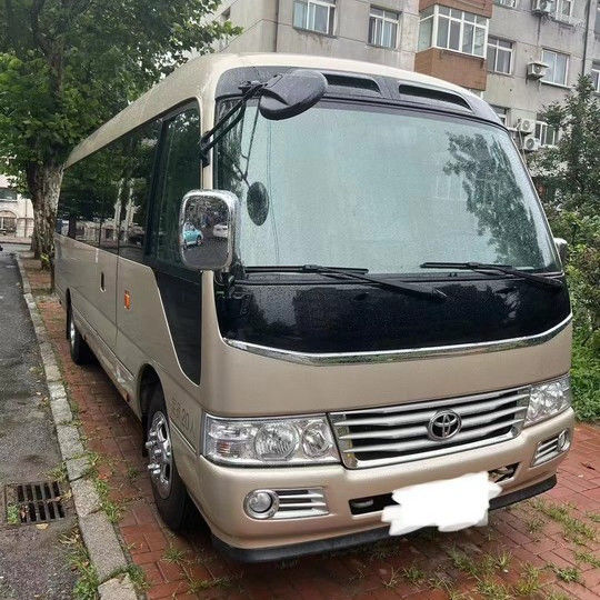 9.00R20 Tires Left Drive Toyo Ta Coaster Bus for Performance and Efficiency