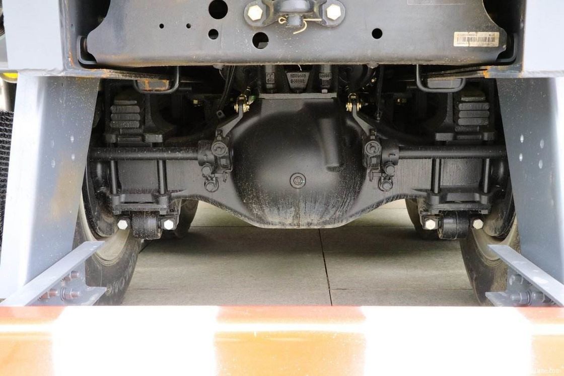 8x4 400hp 12 Wheels 50 60 Tons Tipper Dump Trucks With 400-500L Fuel Tank Capacity