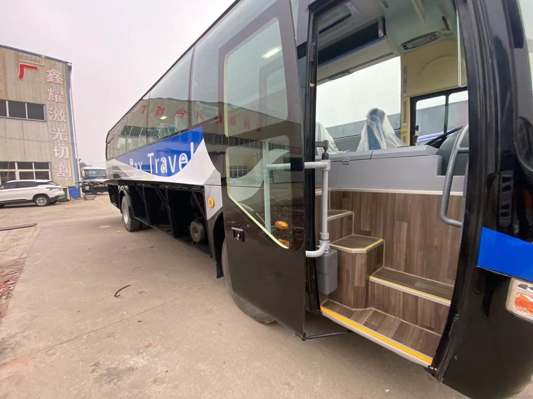 11m 57 Seater Coach Bus Euro 3 Emission Standard Designed to Meet Customer's Requirements