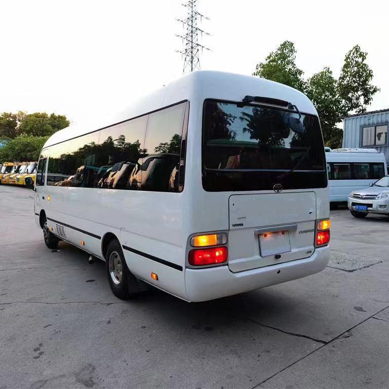 Max Power 113/5200kw Toyota Minibus Gasoline and Diesel Engine 29 Seats Used Coaster Bus