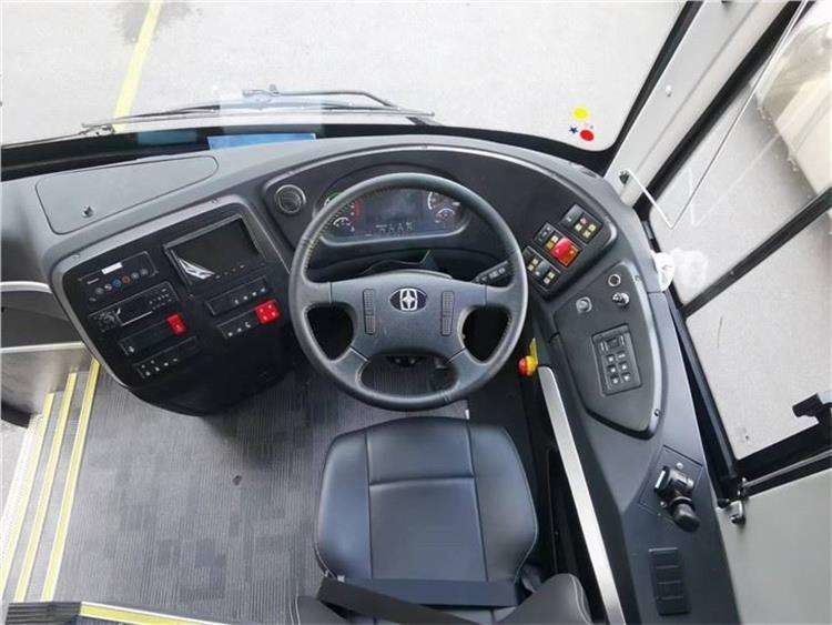 70 1 Passenger 13m Left Hand Drive Coach Bus Fuel Diesel Engine Capacity 4-6L