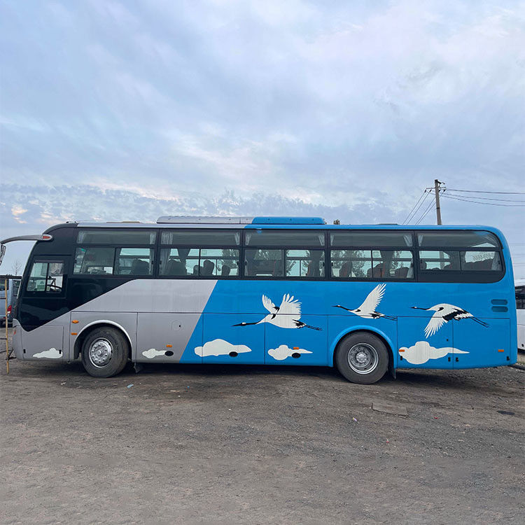 Good Condition 65 Seats LHD Passenger Bus in with Euro 3 Emission Standard and Engine