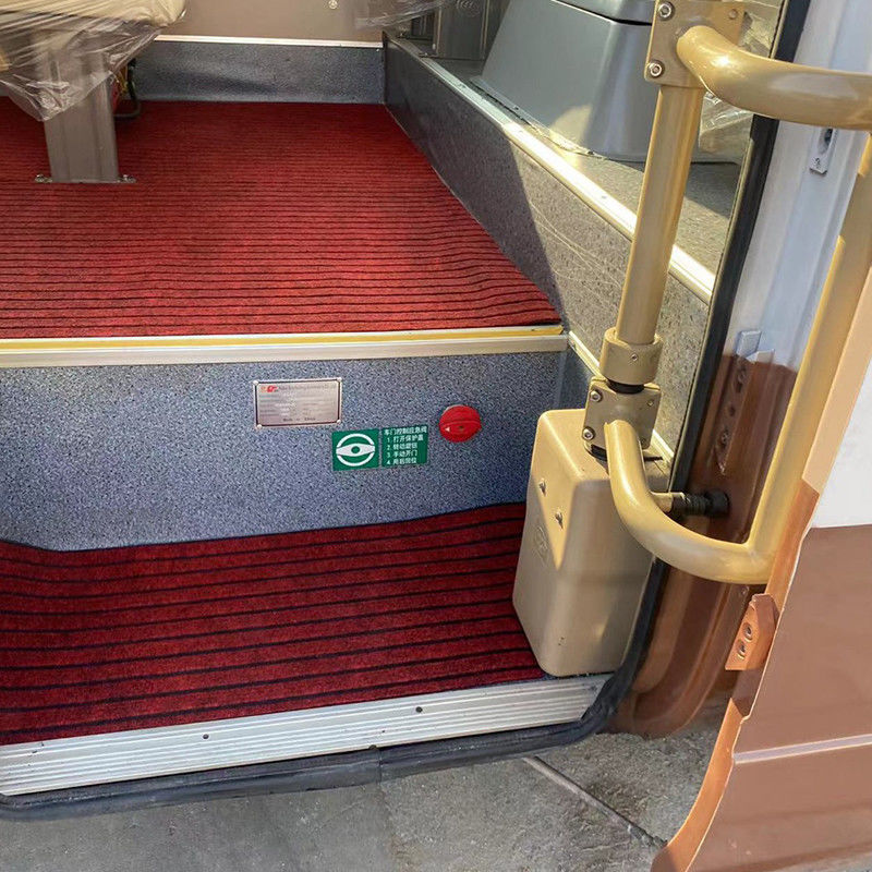 LHD RHD 30 Seats Toyo ta Coaster Bus with 70L Fuel Tank and 4500-6700ml Displacement