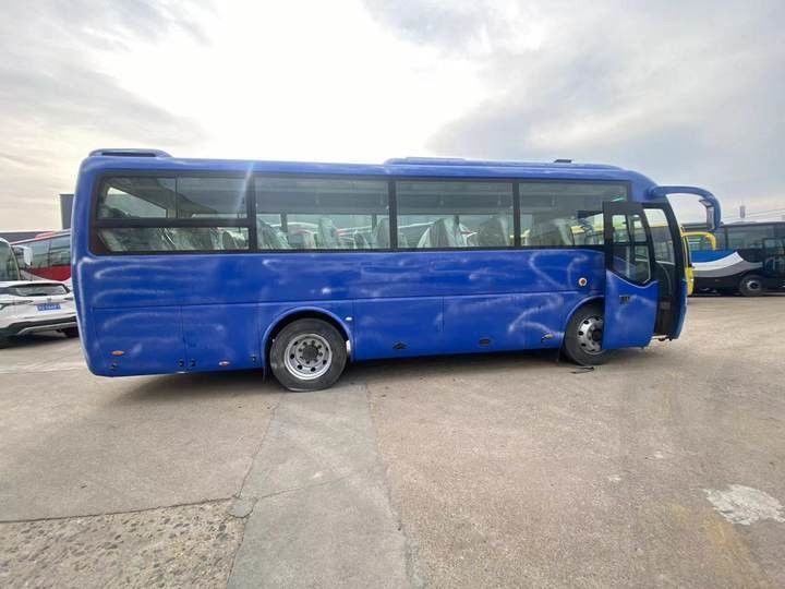 35 Seaters Used Coach Bus Left Drive Diesel Engine Yuchai Engine 8995*2490*3490mm
