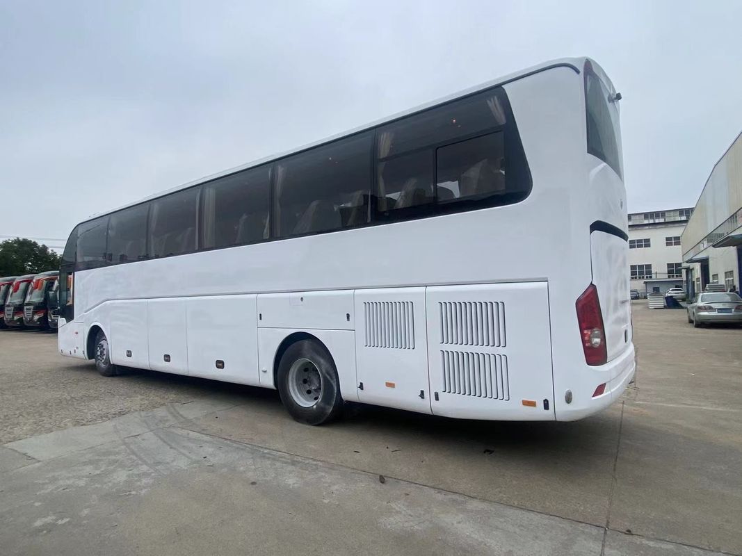 50 Seats 60 Seats 65 Seater Coach Bus Tourist Luxury Bus with 6-8L Engine Capacity
