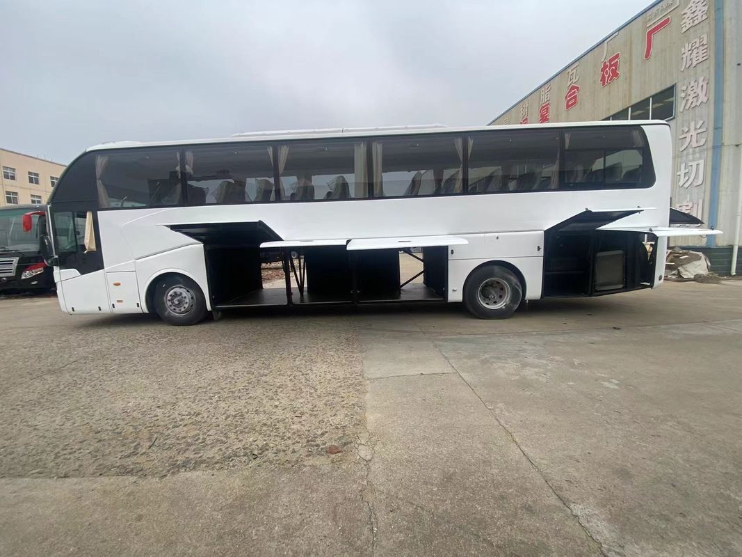50 Seats 60 Seats 65 Seater Coach Bus Tourist Luxury Bus with 6-8L Engine Capacity