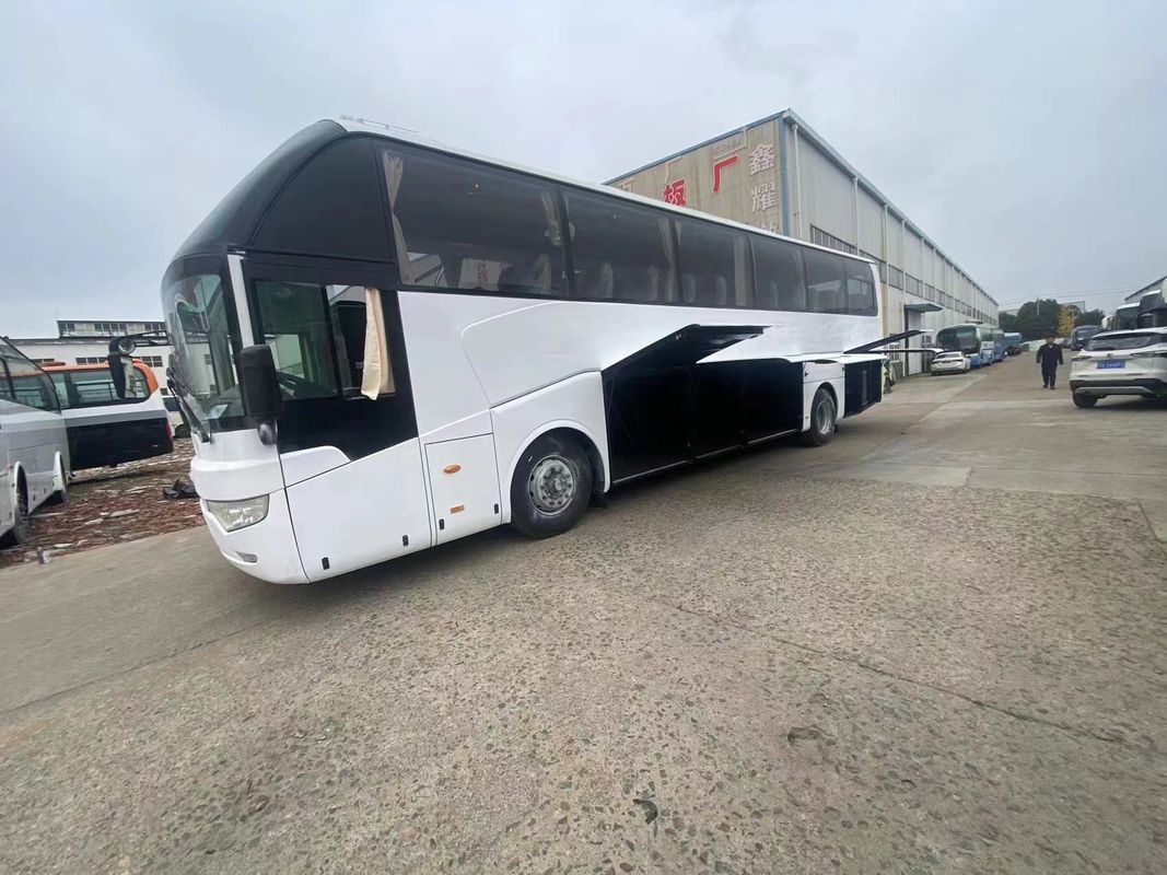 Get Your Hands on a 6122 50-65 Seats Coach Bus with Bathrooms Curb Weight 18000kg