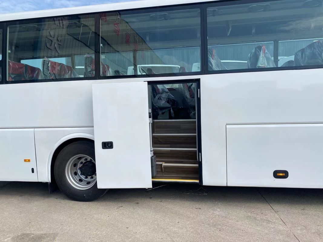 High Refurbished Standard Used Bus Coach Bus with Engine Capacity 8L and 65-67 Seats