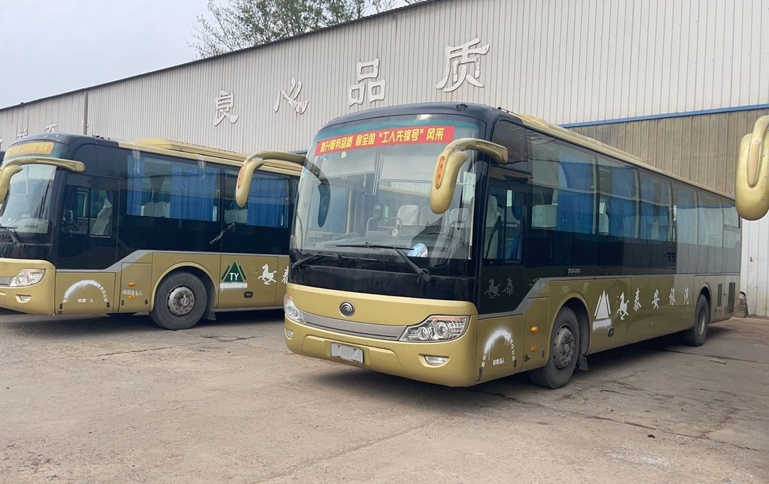 65 Seats Luxury Coach Bus with Customized Color and 11839ml Displacement