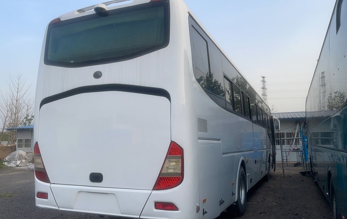 65-67 Seats LHD Used Bus Coach with Manual Transmission and Euro 4 Emission Standard