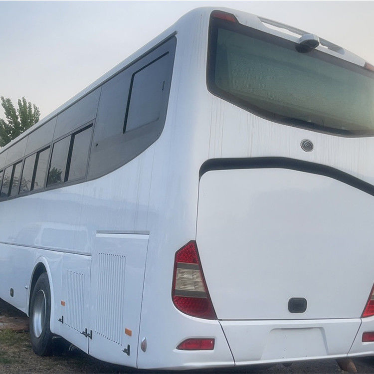 65-67 Seats LHD Used Bus Coach with Manual Transmission and Euro 4 Emission Standard