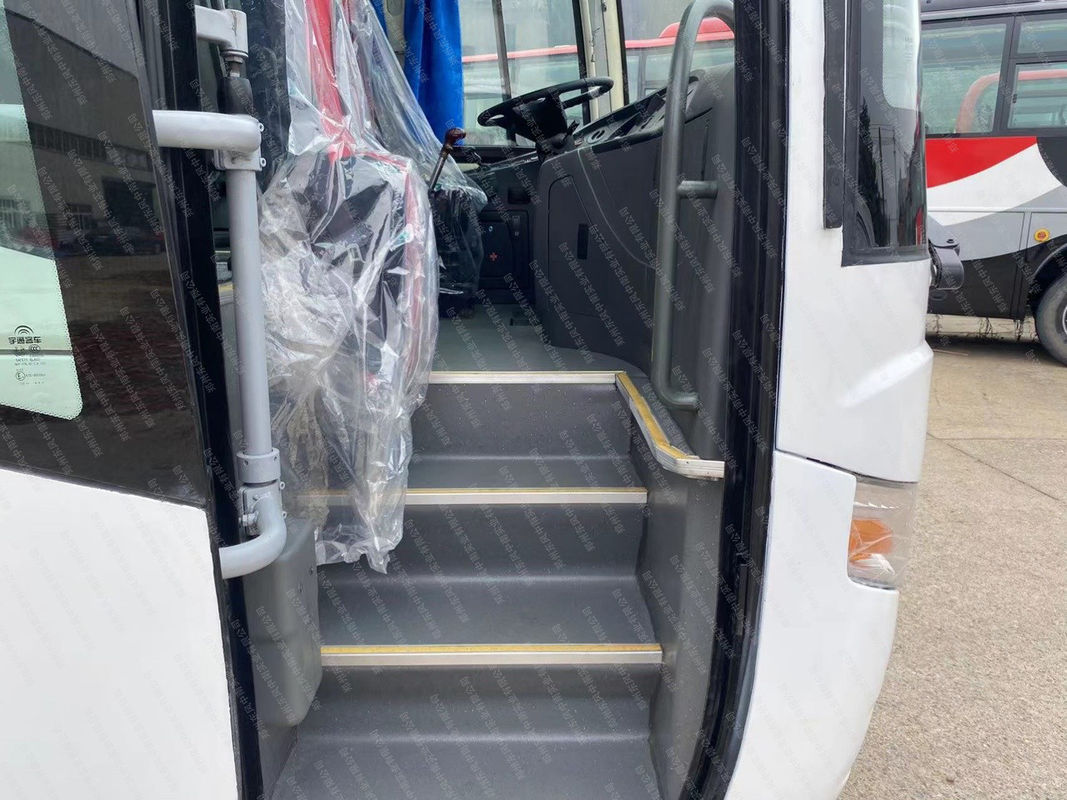 40 65 60 Seats Diesel Tour Coach Bus for Passenger Transportation Manual Transmission