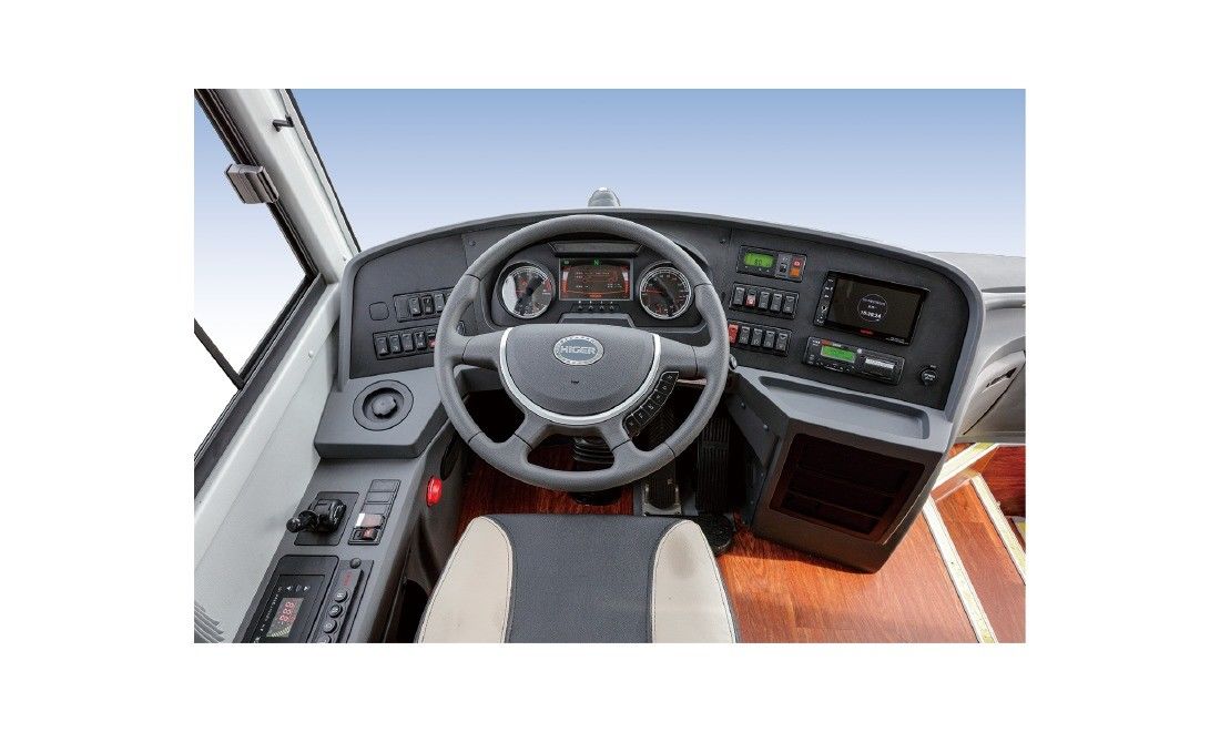31-50 Seats Used 9m Diesel Tour Coach Bus for Historical Sites Visits