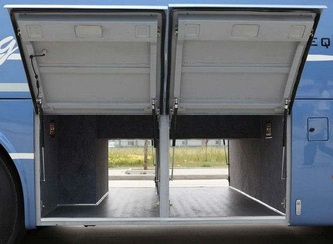 Used 12m Diesel Coach Bus with 60 Seats and Euro 3 Emission Standard in Good Condition