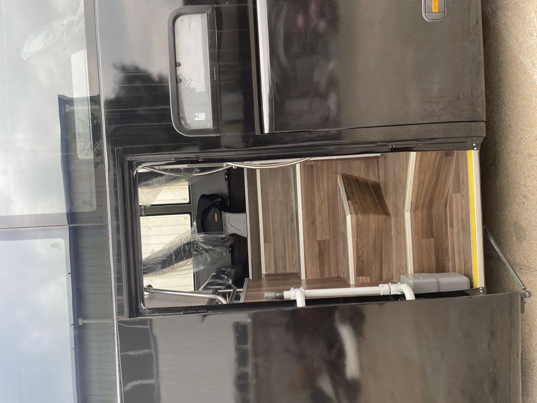 Used LHD Coach Bus with Toilet 50 Seats and High Engine Capacity in Good Condition
