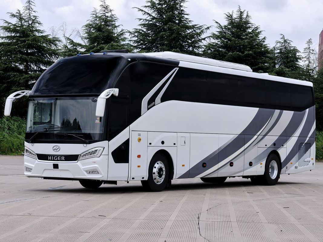 Left Hand Driving 12m 50 Seats Yuchai Engine Manual Transmission Passenger Bus Coach Bus